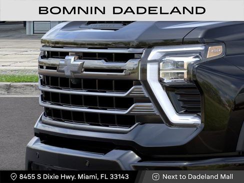 New 2026 Chevrolet Silverado 2500 High Country w/ High Country Premium Package AWD/4WD image 13