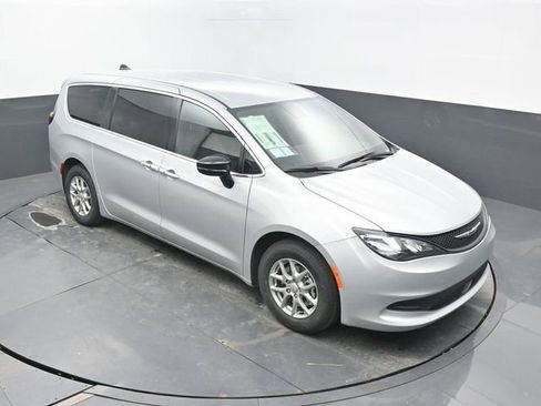 New 2026 Chrysler Voyager LX image 49