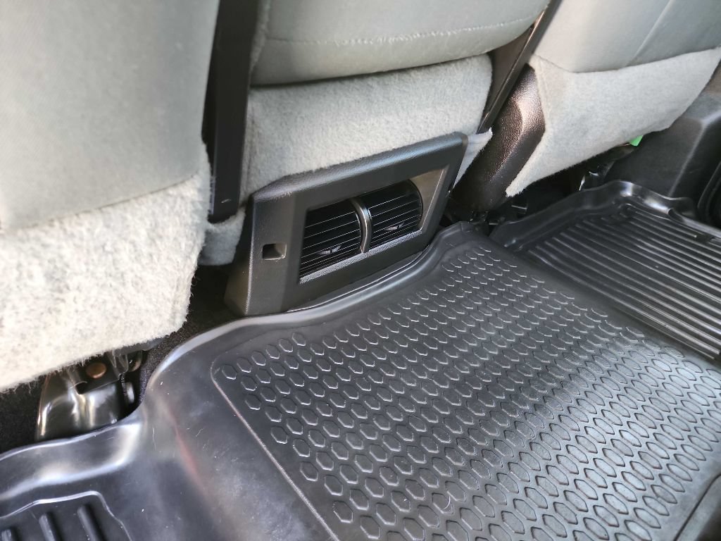 Used 2018 RAM 3500 Tradesman w/ Chrome Appearance Group AWD/4WD image 32