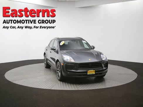 Used 2023 Porsche Macan T image 87