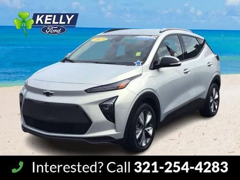 Used 2023 Chevrolet Bolt EUV LT w/ Convenience Package image 1