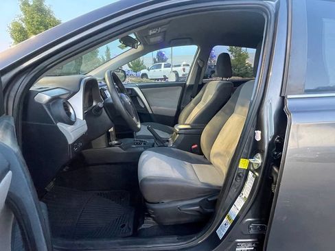 Used 2014 Toyota RAV4 LE AWD/4WD image 11