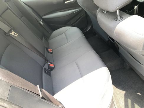 Used 2021 Toyota Corolla LE FWD image 29