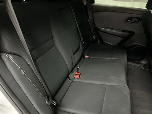 Used 2023 Nissan Rogue S image 26