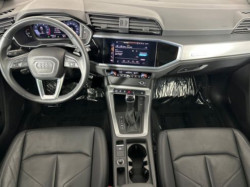 Used 2022 Audi Q3 2.0T Premium image 12