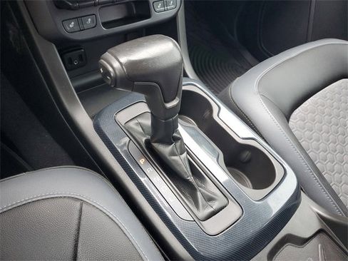 Used 2019 Chevrolet Colorado Z71 image 31