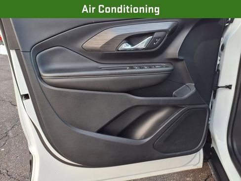 Certified 2023 GMC Terrain SLE w/ Elevation Edition image 23