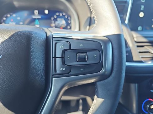 Used 2022 Chevrolet Tahoe LT w/ Luxury Package image 23