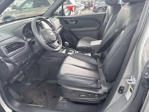 Used 2025 Subaru Forester Limited AWD/4WD image 23