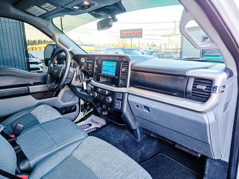 Used 2023 Ford F350 XLT w/ FX4 Off-Road Package image 13