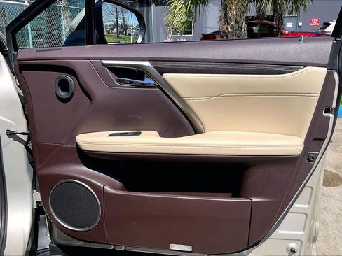 Used 2019 Lexus RX 350 FWD w/ Luxury Package image 19