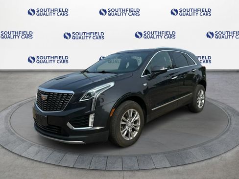 Used 2020 Cadillac XT5 Premium Luxury FWD image 2