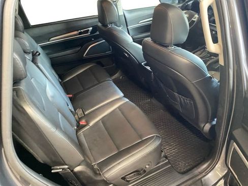 Used 2020 Kia Telluride LX AWD/4WD image 18