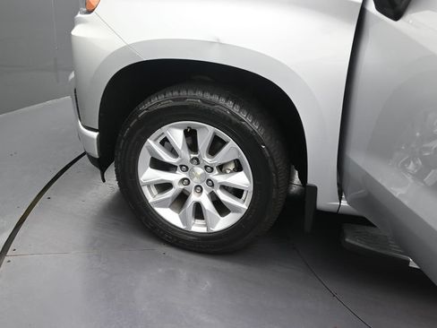 Used 2021 Chevrolet Silverado 1500 Custom RWD image 13