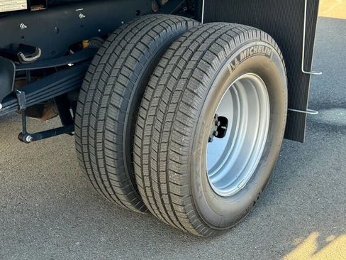 Used 2024 Ford F350 XLT image 21