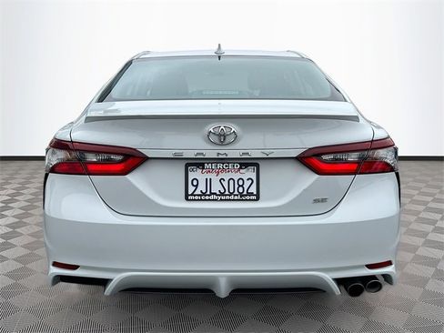 Used 2024 Toyota Camry SE image 6