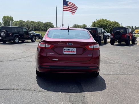 Used 2015 Ford Fusion SE w/ Equipment Group 202A FWD image 6