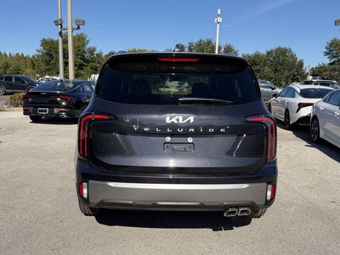 New 2025 Kia Telluride EX w/ EX Captain's Chair Package image 6
