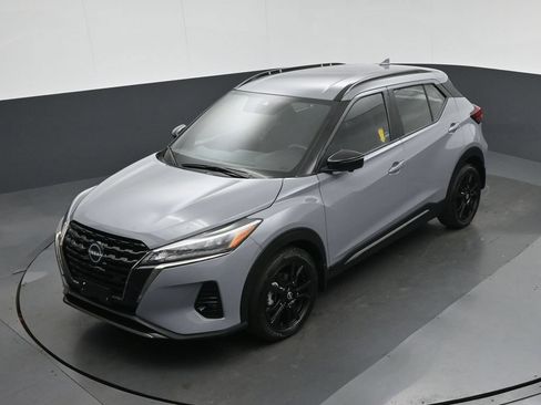 Used 2023 Nissan Kicks SR FWD image 55