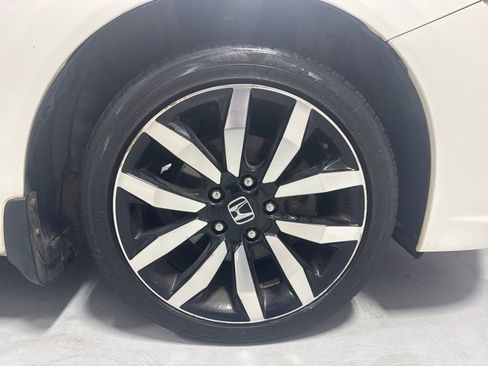 Used 2015 Honda Civic EX-L image 4