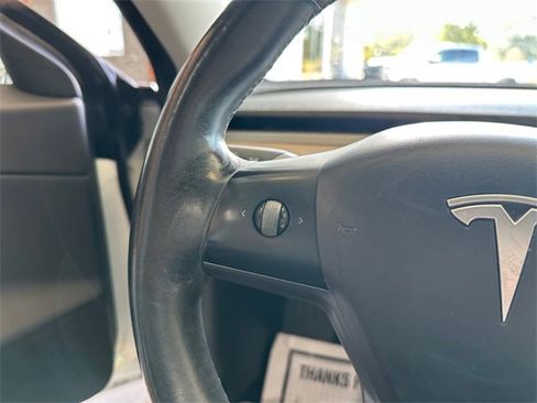 Used 2018 Tesla Model 3 Long Range image 22