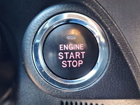 Used 2024 Subaru Crosstrek 2.0i Premium image 19