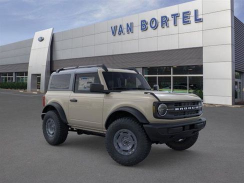 New 2025 Ford Bronco Base 2 Door 4x4 w/ Sasquatch Package image 7