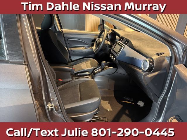Used 2024 Nissan Versa SV FWD image 9