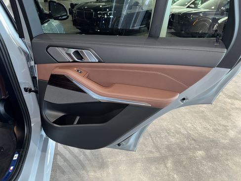 New 2026 BMW X5 xDrive50e w/ M Sport Package image 10