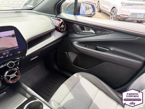 Used 2026 Chevrolet Blazer EV RS w/ Super Cruise Package AWD/4WD image 23