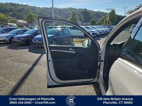 Used 2014 Volkswagen Tiguan R-Line AWD/4WD image 37