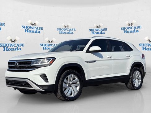 Used 2023 Volkswagen Atlas Cross Sport SE w/ Panoramic Sunroof Package AWD/4WD image 2