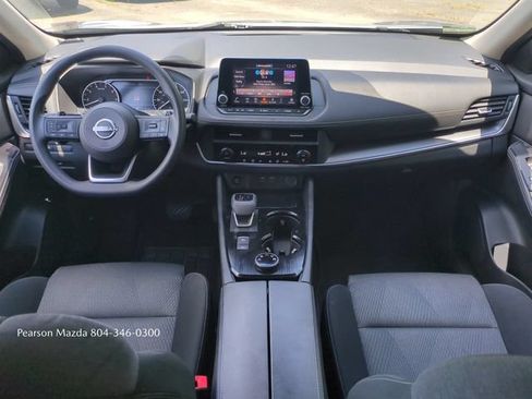 Used 2024 Nissan Rogue SV AWD/4WD image 16