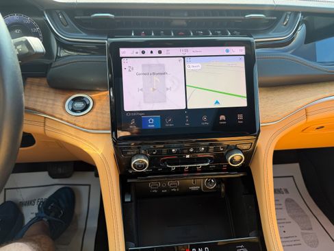 Used 2023 Jeep Grand Cherokee Summit image 18