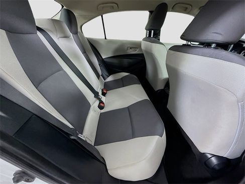 Used 2023 Toyota Corolla LE image 24