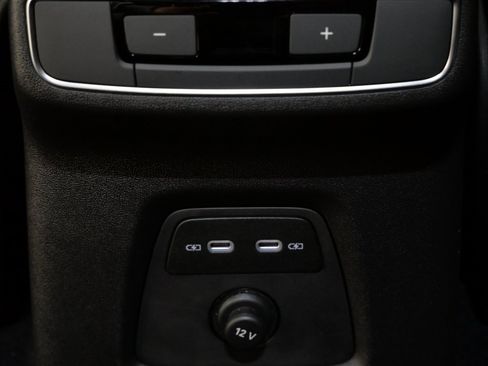 Used 2023 Audi Q4 e-tron Premium Plus w/ Premium Plus image 26