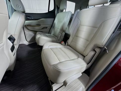 Used 2018 GMC Acadia Denali w/ Technology Package AWD/4WD image 28