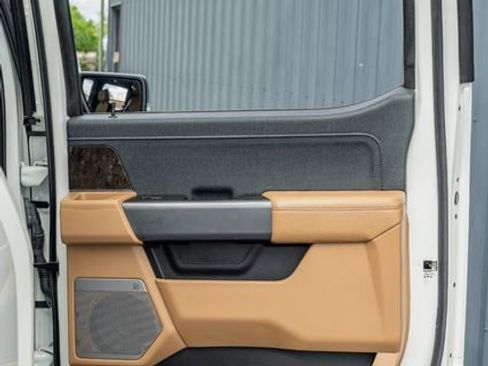 Used 2022 Ford F150 Lariat image 39