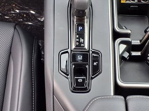 New 2026 Lexus TX 500h AWD image 27
