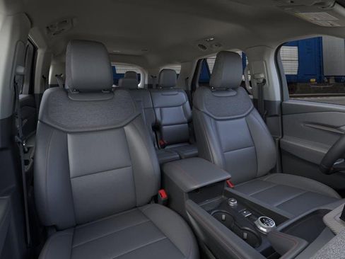 New 2026 Ford Explorer Active AWD/4WD image 10