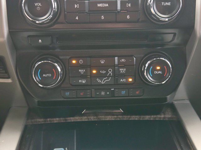 Used 2017 Ford F250 Lariat w/ Chrome Package AWD/4WD image 24