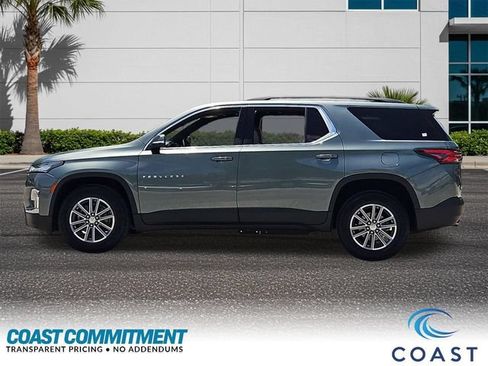Used 2023 Chevrolet Traverse LT FWD image 9