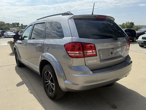 Used 2018 Dodge Journey SE w/ Connectivity Group image 7