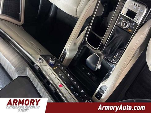 Used 2023 Kia Telluride EX w/ EX Captain's Chair Package image 14