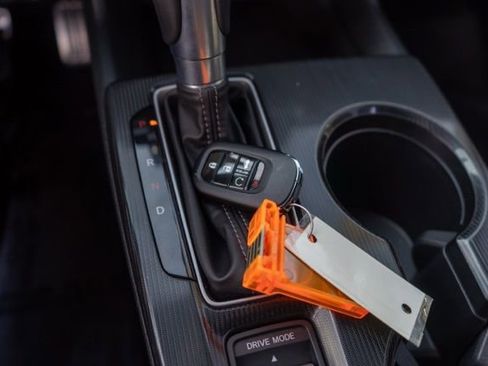 Certified 2025 Honda CR-V Sport image 28