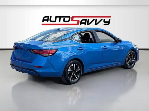 Used 2025 Nissan Sentra SV FWD image 7