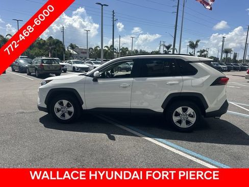 Used 2020 Toyota RAV4 XLE AWD/4WD image 14