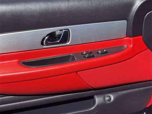Used 2003 Ford Thunderbird image 22