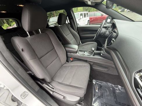 Used 2025 Dodge Durango GT AWD/4WD image 9