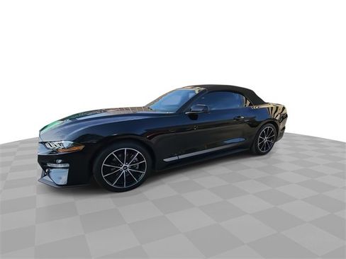 Used 2020 Ford Mustang Premium w/ Equipment Group 201A image 4